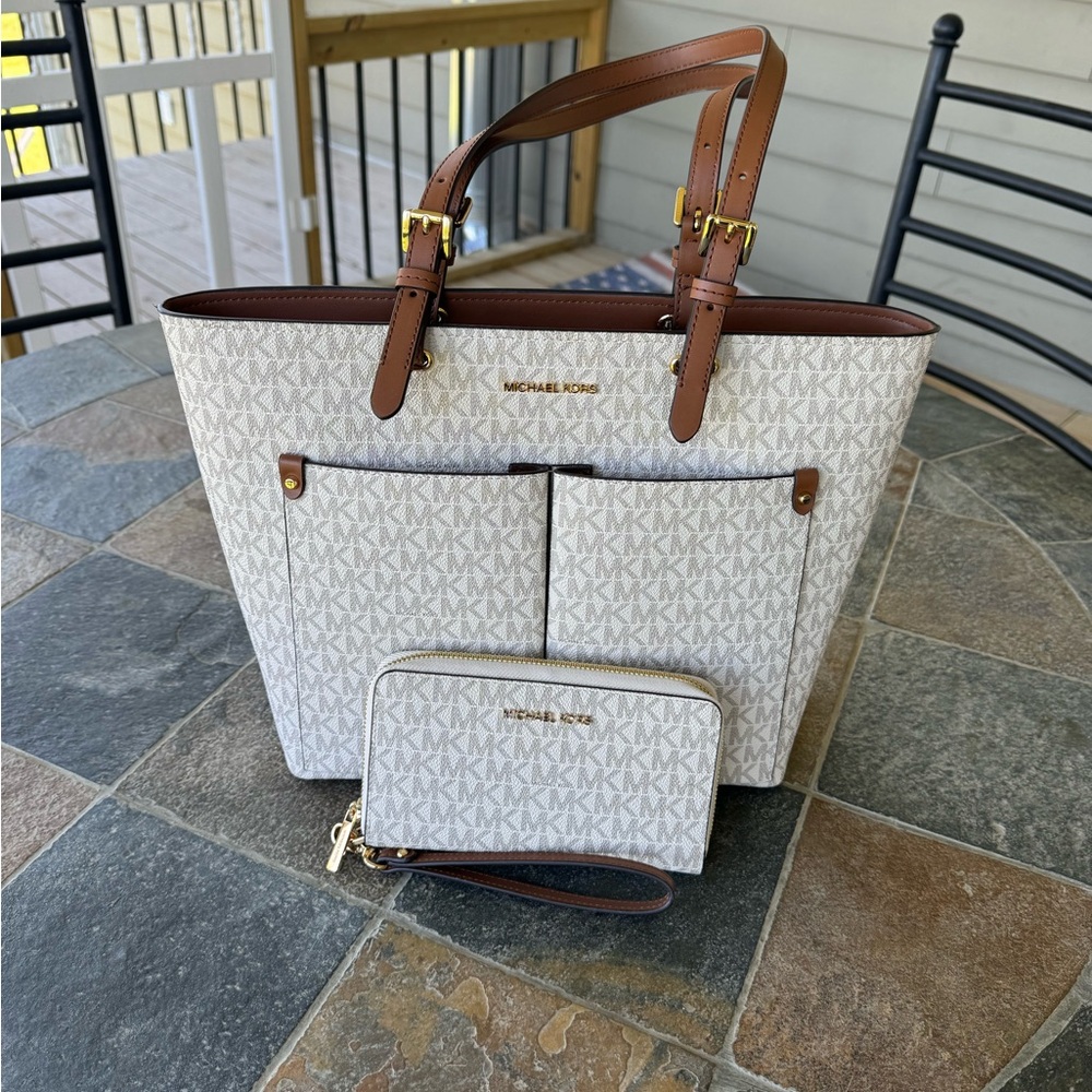 Michael Kors Jet Set Travel tote and wallet